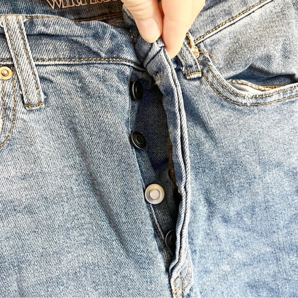 Women’s Wild Fable Distressed Jeans - Picture 5 of 9